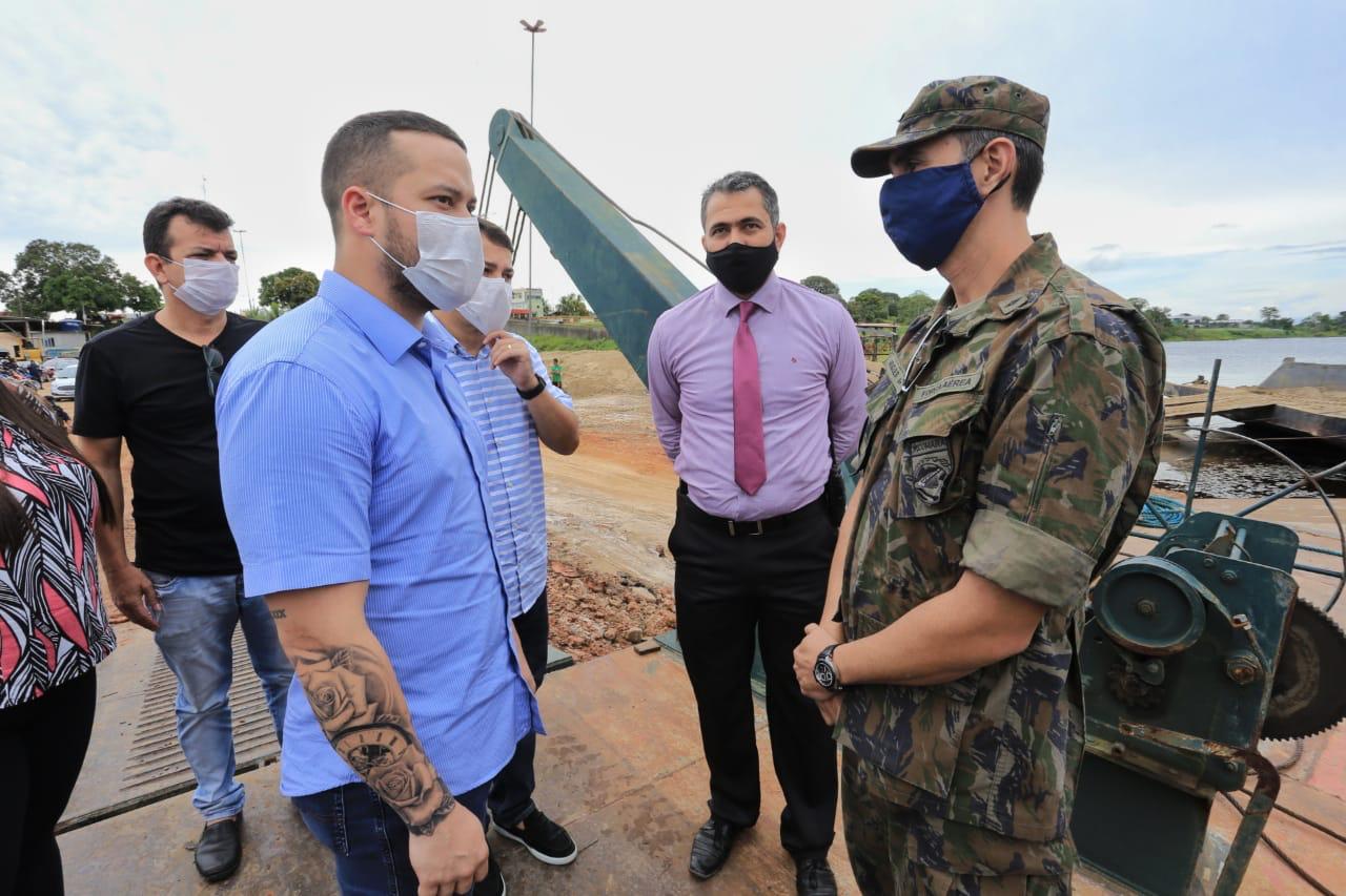 Adail Filho celebra chegada de máquinas, equipamentos para as obras do Aeroporto de Coari