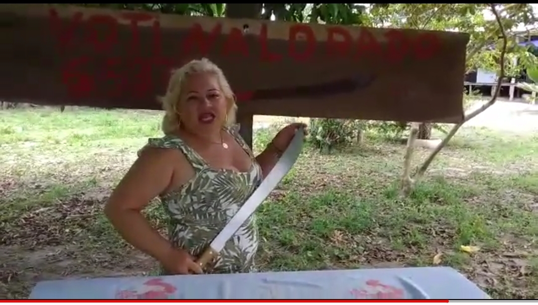 Vídeo da candidata a vereadora de Itacoatiara, “Loira do Terçado” viraliza na web