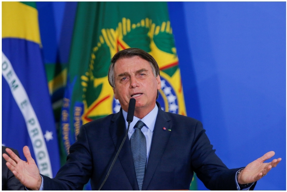 Bolsonaro venceria Lula, Moro e Doria em 2022, diz pesquisa