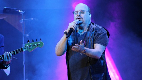 Urgente: Paulinho, vocalista do Roupa Nova, morre no Rio aos 68 anos após contrair Covid-19