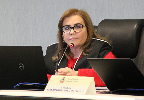 Conselheira do TCE-AM pede que vacinação contra Covid-19 seja feita também aos domingos e feriados