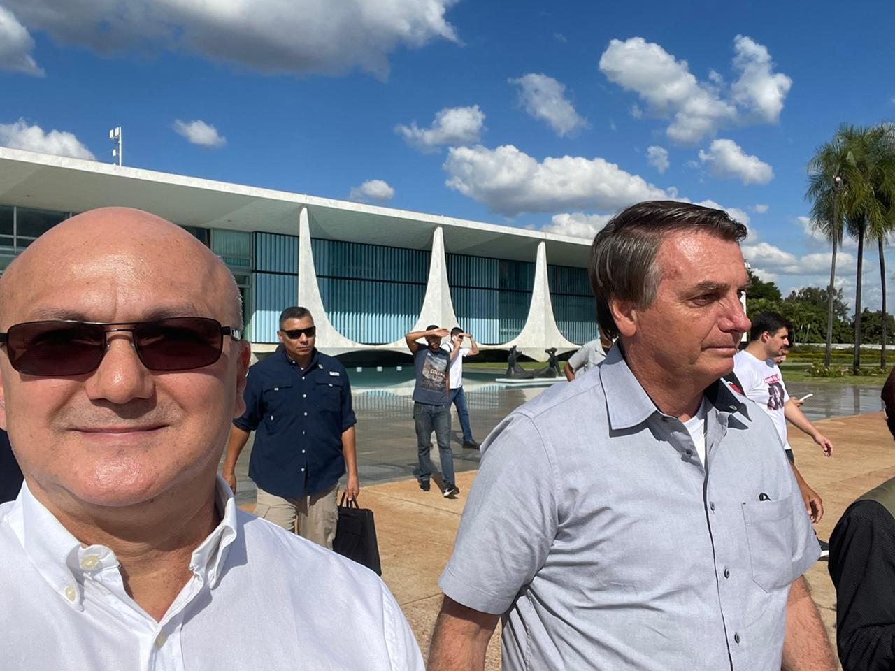 Em Brasília, Coronel Menezes cumpre agenda ao lado do Presidente Bolsonaro
