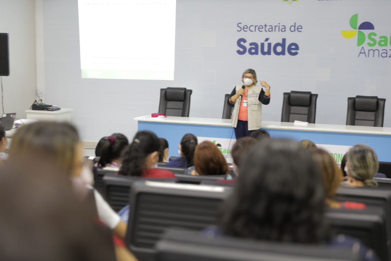 “Vacina Amazonas”: SES-AM e FVS-AM orientam vacinadores que irão atuar no mutirão desta terça-feira (29)