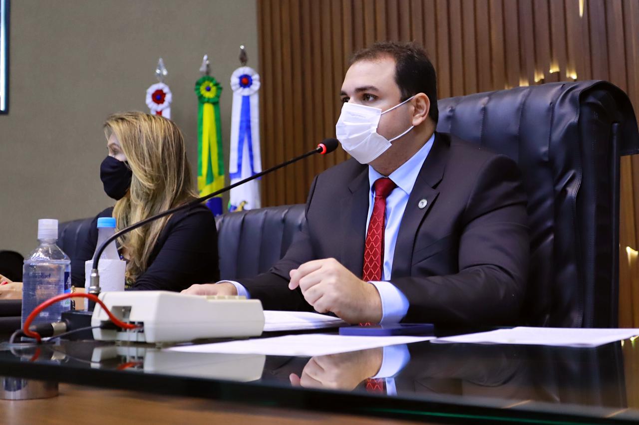 Presidente da Aleam apresenta PL para alertar sobre Depressão Infanto-Juvenil