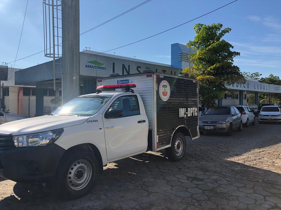 Crianças encontram feto jogado em bueiro, na zona Sul de Manaus