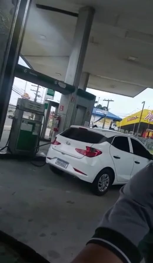 Criminosos que aplicam golpes em postos de combustíveis voltam a atacar, em Manaus; veja vídeo