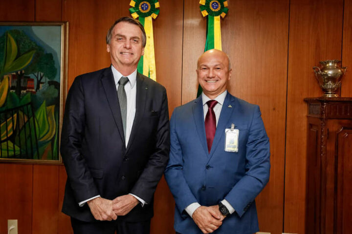 Coronel Menezes ganha destaque nacional ao ser citado pelo “O GLOBO” como candidato a Senador apoiado pelo Presidente Bolsonaro