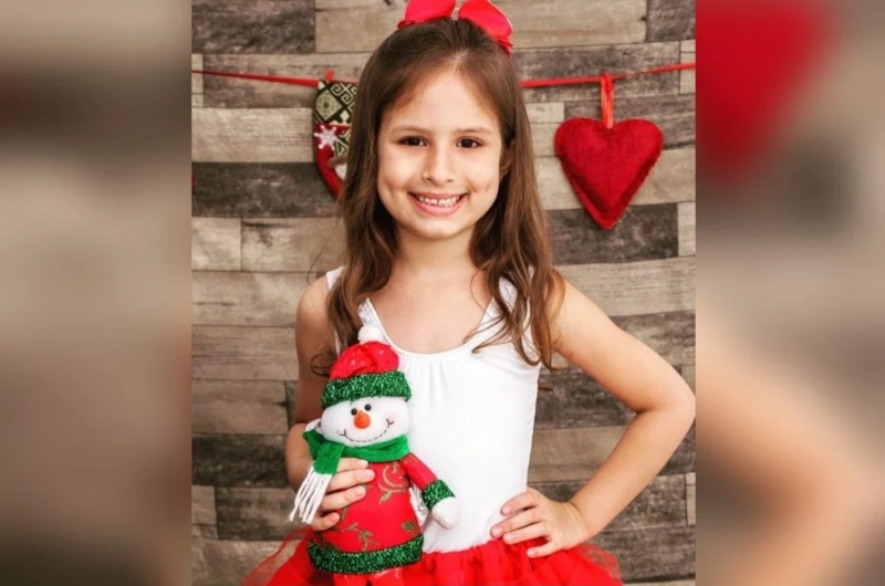 Menina de 9 anos é baleada no RJ enquanto brincava com patins que ganhou no Natal