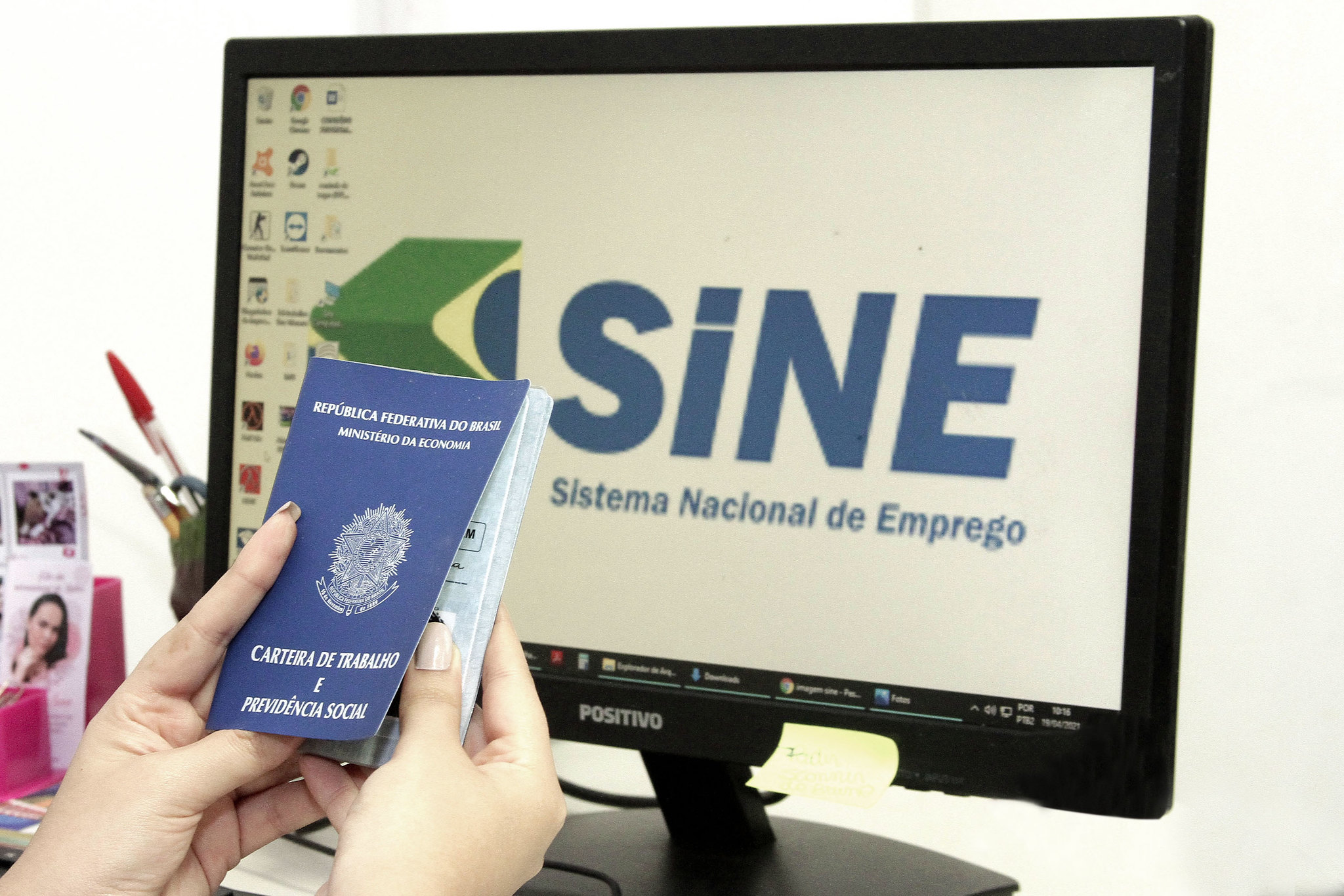 Sine Manaus oferece 134 vagas de emprego nesta terça–feira (11); confira