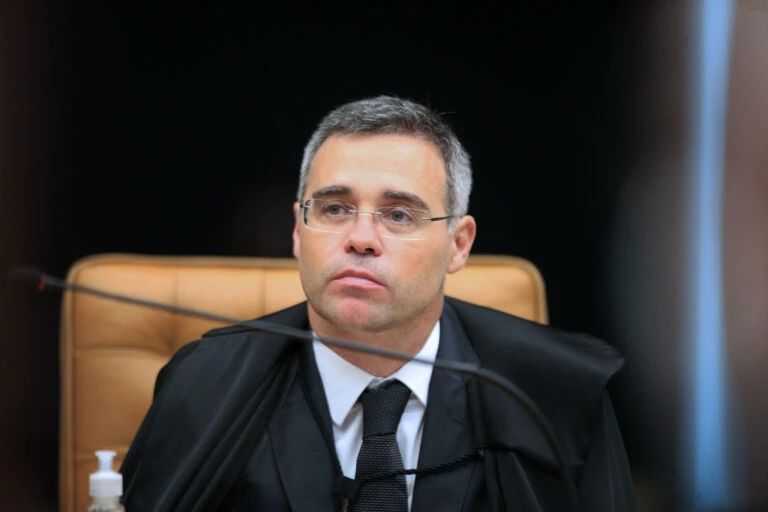 Em primeiro despacho no STF, Mendonça cobra dados do “fundão eleitoral” do Congresso Nacional