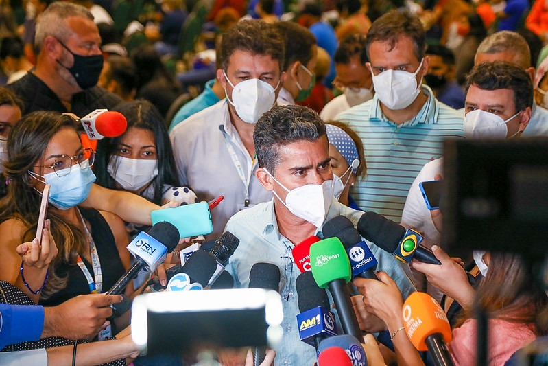 “Em matéria de saúde, ouça o seu médico e a ciência”, afirma prefeito David Almeida