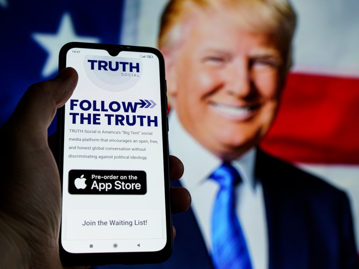 Truth: rede social de Donald Trump, é oficialmente lançada