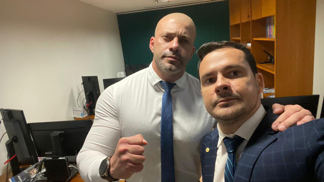 Capitão Alberto Neto usa a tribuna para defender Deputado Daniel Silveira, a Constituição Federal e a democracia