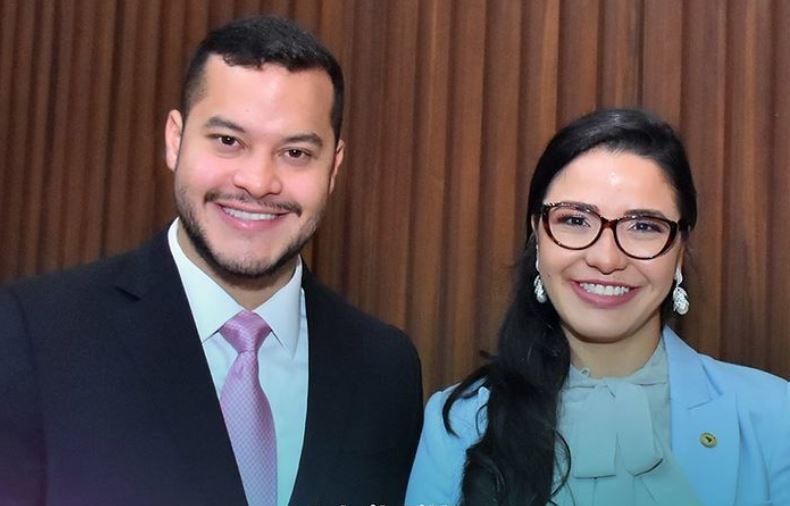 Adail Filho e Mayara Pinheiro devem sair do Progressistas e se filia Republicanos