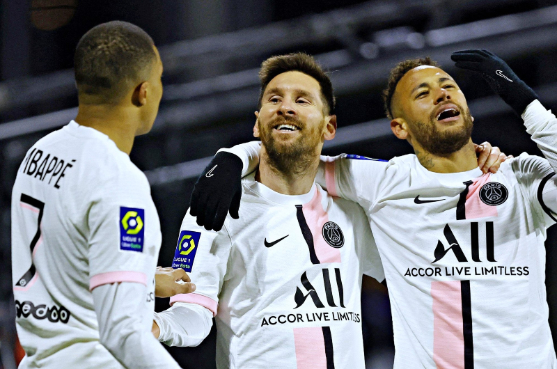 'Atropelaram!': No PSG, Neymar, Messi e Mbappé dão goleada de 6x1 contra o Clermont