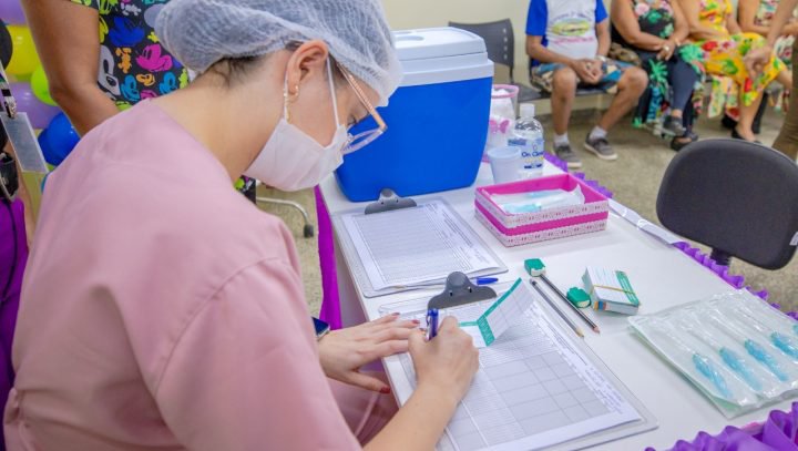 Prefeitura oferece vacinas contra influenza, sarampo e Covid-19 neste domingo (10)